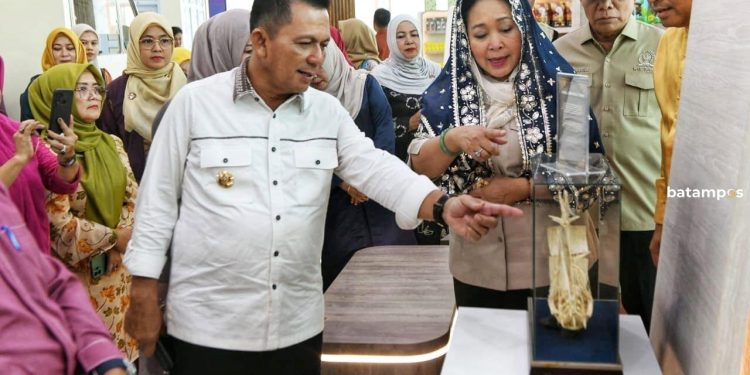 Titiek Soeharto Terkesan dengan Budaya Melayu di Kepulauan Riau