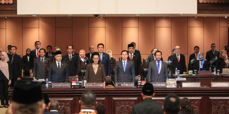 Seruan Perdamaian Global dan Penegasan Aspirasi Daerah