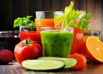 5 Jus Sayuran untuk Menurunkan Berat Badan saat Perut Kosong
