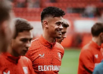 Mees Hilgers Siap Tinggalkan FC Twente Setelah 14 Tahun Bergabung