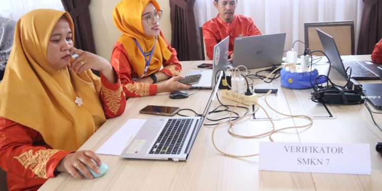 Ribuan Siswa Batam Tak Lolos SPMB Sekolah Negeri, Orang Tua Harap Kebijakan Baru