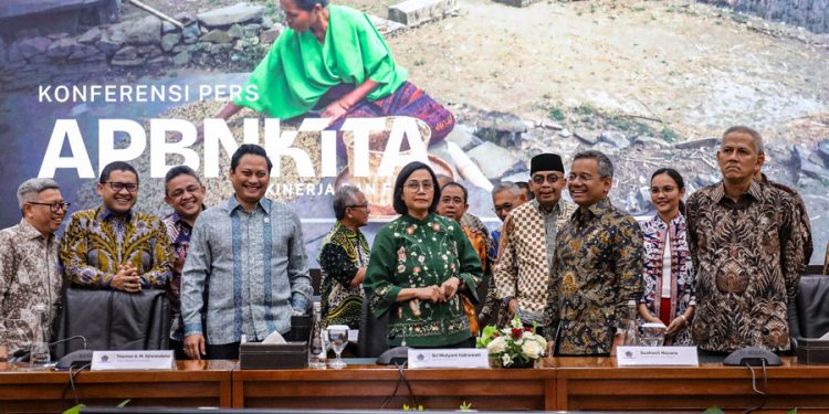 Defisit Stabil, Pendapatan dan Belanja Negara Mengalami Perlambatan