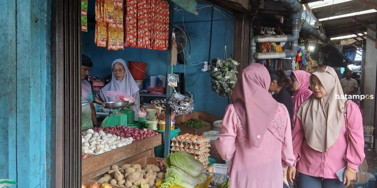 Telur Ayam Langka di Siantan, Peternak Lokal Andalkan Pasokan dari Luar Daerah