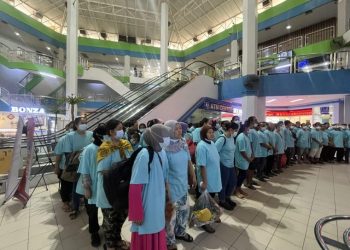 100 WNI Dipulangkan Kembali dari Malaysia