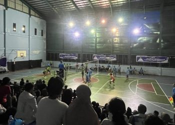 Perebutan Posisi Ketiga Turnamen Voli Wali Kota Batam 2025 Sangat Ketat