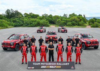 Tim Ralliart dengan Tiga Mobil Reli Triton Berpartisipasi di Asia Cross Country Rally 2025