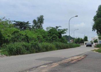 Penambalan Jalan Berlubang di Jalur Lambat Jalan Sudirman Dialihkan Sementara