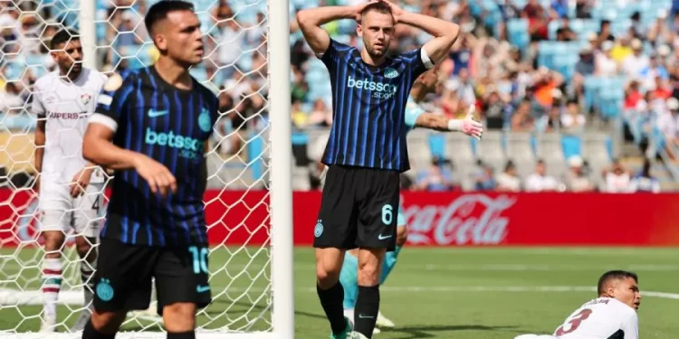 Inter Milan Diledek Usai Kalah 0-2 dari Fluminense