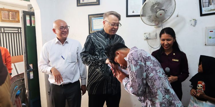Swiss-Belhotel Batam Berikan Bantuan dan Motivasi Pendidikan ke Panti Asuhan Qurrotu A’Yin