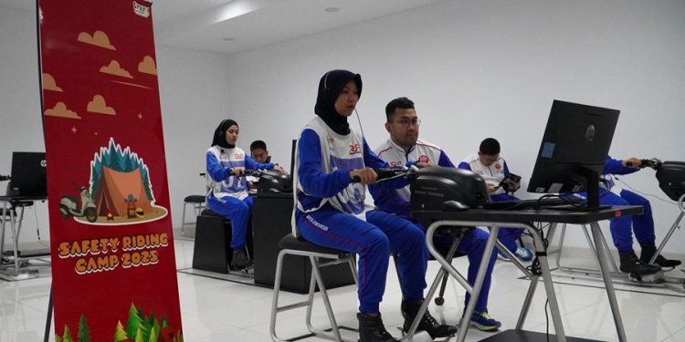 Kembangkan Budaya Keselamatan Berkendara di Safety Riding Camp 2025