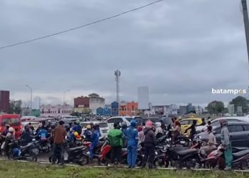 Warga Usul Penempatan Polisi, Dishub Pasang Rambu Peringatan di Bundaran