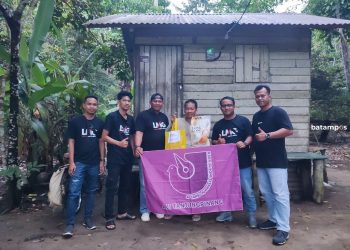 Aksi Sosial AJI Tanjungpinang Bantu Warga Lingga Ringankan Beban Mereka