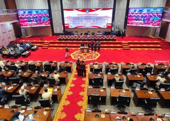 Perbedaan Gaji dan Tunjangan Anggota DPRD Kepri Dibandingkan DPR RI