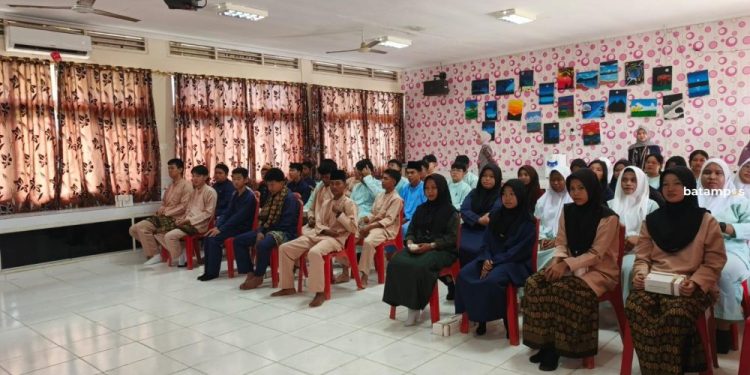 Salah Menggunakan Media Sosial Dapat Menyebabkan Jeratan Pidana di Kepri