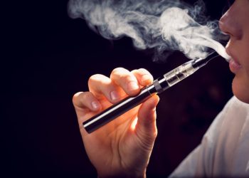 4 Kebiasaan Penyebab Remaja Rentan Jantung di Usia Muda Salah Satunya Nge-Vape