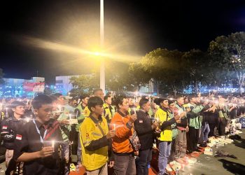 Seribu Lilin untuk Affan Kurniawan oleh Dravier Ojol dan Mahasiswa Batam