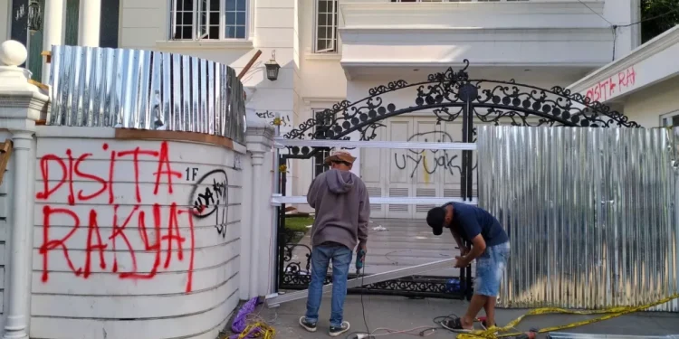 Pelaku Penjarahan di Rumah Ahmad Sahroni dan Artis Terkenal Diduga dari Luar Kota
