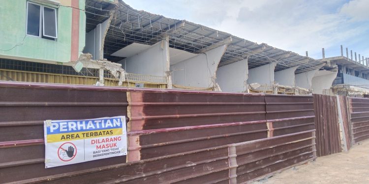 Ruko Devin Premier Tak Diperbaiki, Warga Cemas Akan Roboh Lagi
