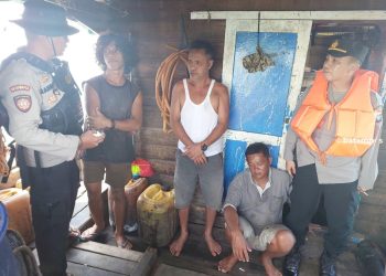 Kapal Muatan Semen Kandas dan Tenggelam di Perairan Moro Kepulauan Riau
