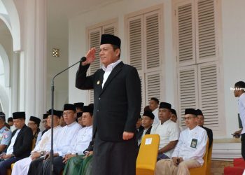 Gubernur Pimpin Upacara Hari Santri Kepri Serukan Santri Kuasai Teknologi