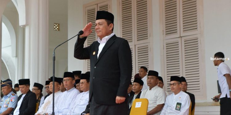 Gubernur Pimpin Upacara Hari Santri Kepri Serukan Santri Kuasai Teknologi