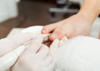Rutin Pedicure untuk Kesehatan Kaki dan 6 Manfaat yang Sering Terlupakan