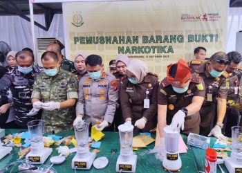 Kejari Tanjungpinang Musnahkan 2,1 Kg Sabu dan Ekstasi Senilai Rp10 Miliar
