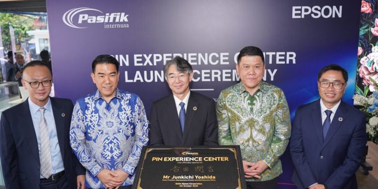 Presiden Seiko Epson Corporation Resmikan Pusat Pengalaman dan Showroom Terbesar di Asia Tenggara