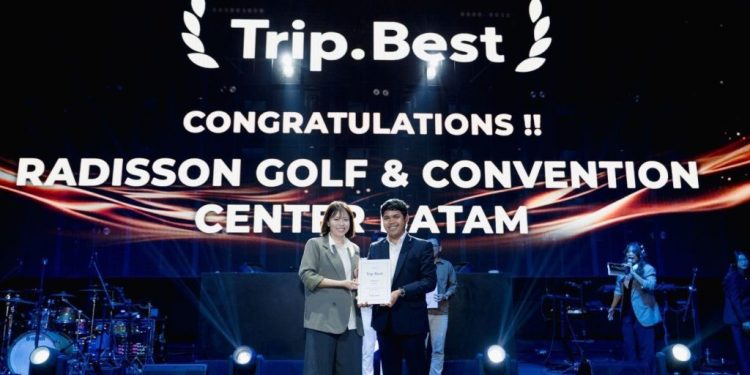 Golf dan Pusat Konvensi Batam Terima Penghargaan Hotel Premium Terbaik oleh Trip.com