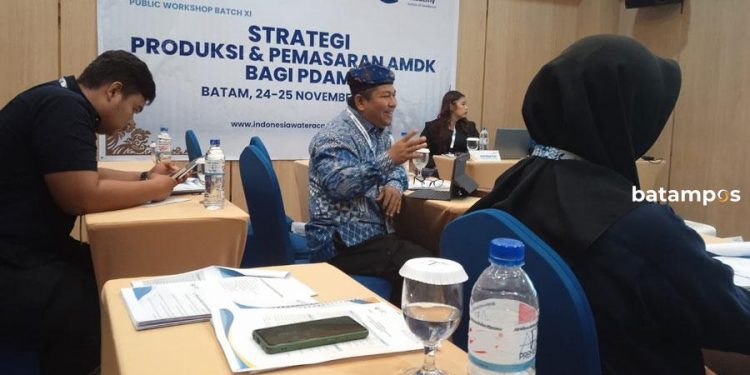 Pembekalan Strategi Efektif PDAM untuk Mengelola Air Minum Dalam Kemasan