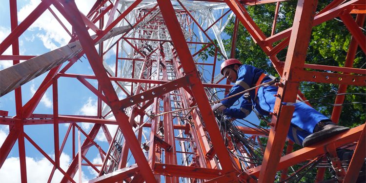 Menjaga Koneksi di Pusat Industri Batam