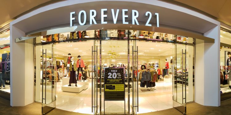 Kisah di Balik Forever 21, Dari Toko Kecil Menjadi Raksasa Retail Fashion hingga Bangkrut