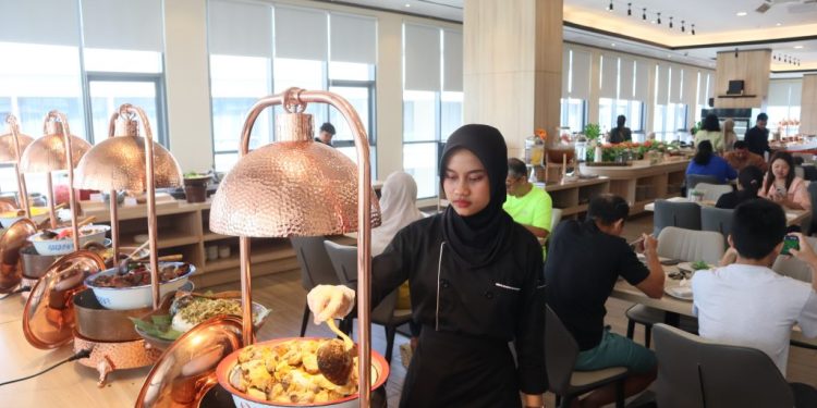 Banyak Menu dan Live Station, All You Can Eat Masakan Padang di Bistro Svarga Premier