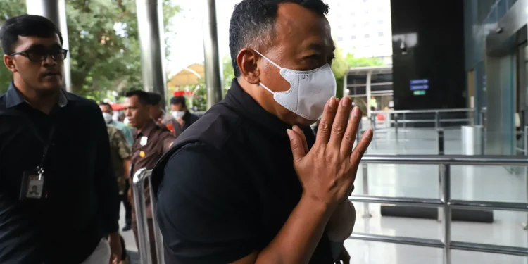 KPK Tangkap 13 Orang dalam OTT di Ponorogo