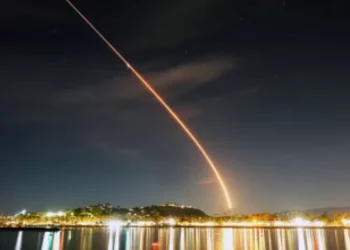 Intelijen Barat Curigai Rusia Kembangkan Senjata Antariksa untuk Matikan Starlink
