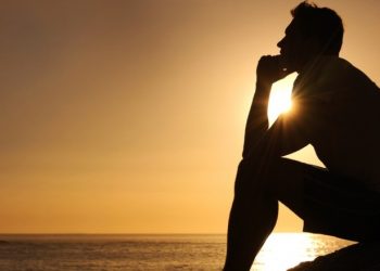 Mengapa Merasa Sedih di Akhir Tahun? 5 Alasan Psikologisnya