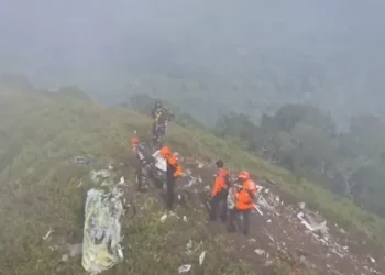 Serpihan Pesawat ATR 42-500 Ditemukan di Puncak Bulusaraung