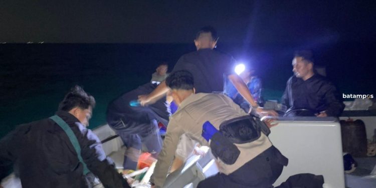 Kapal Ikan Tenggelam di Perairan Bintan, 4 ABK Selamat