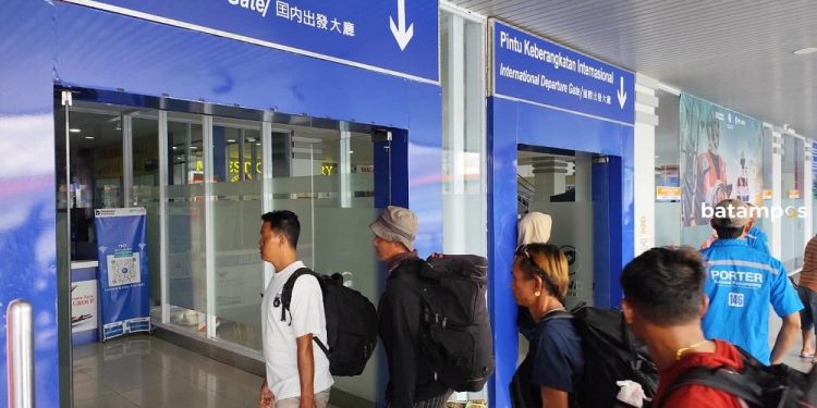 Penumpang Membeludak di Pelabuhan Jelang Imlek 2026 Tanjungpinang Kepri